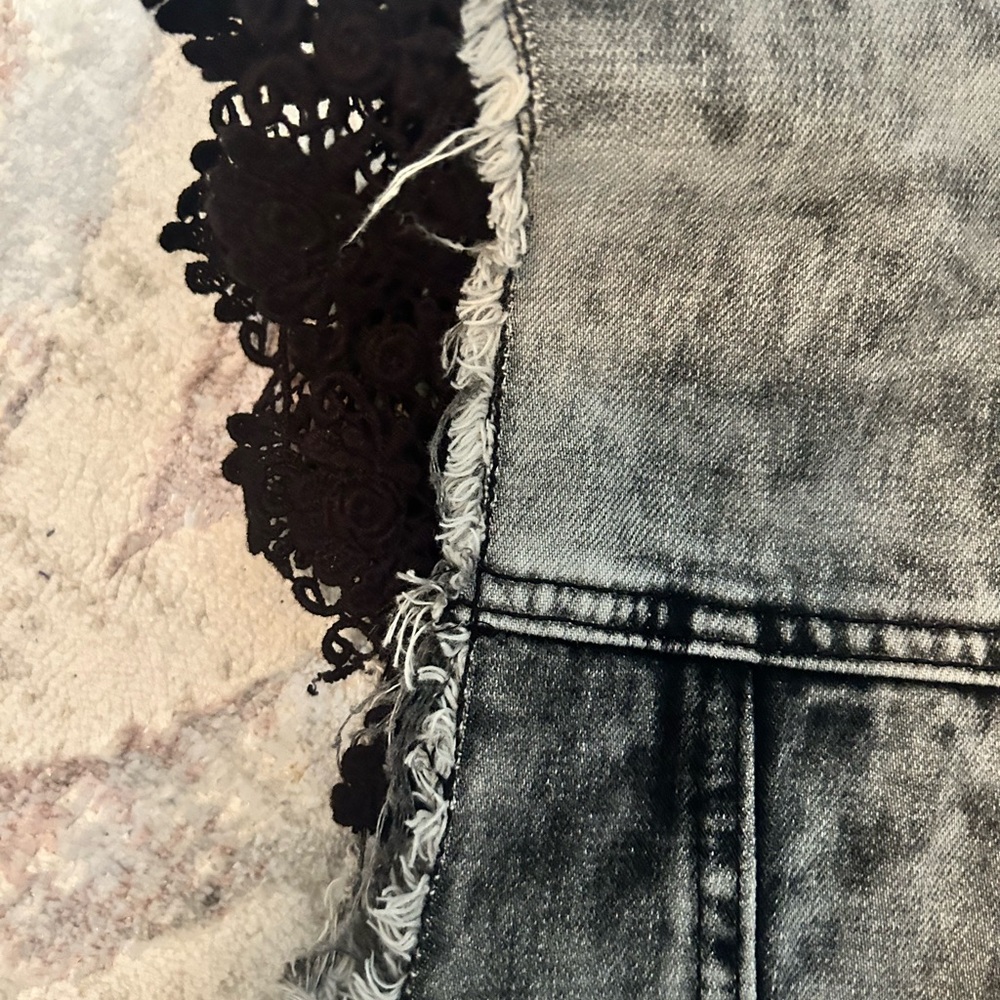 BKE Washed Black and Gray Denim Vest - Picture 5 of 6